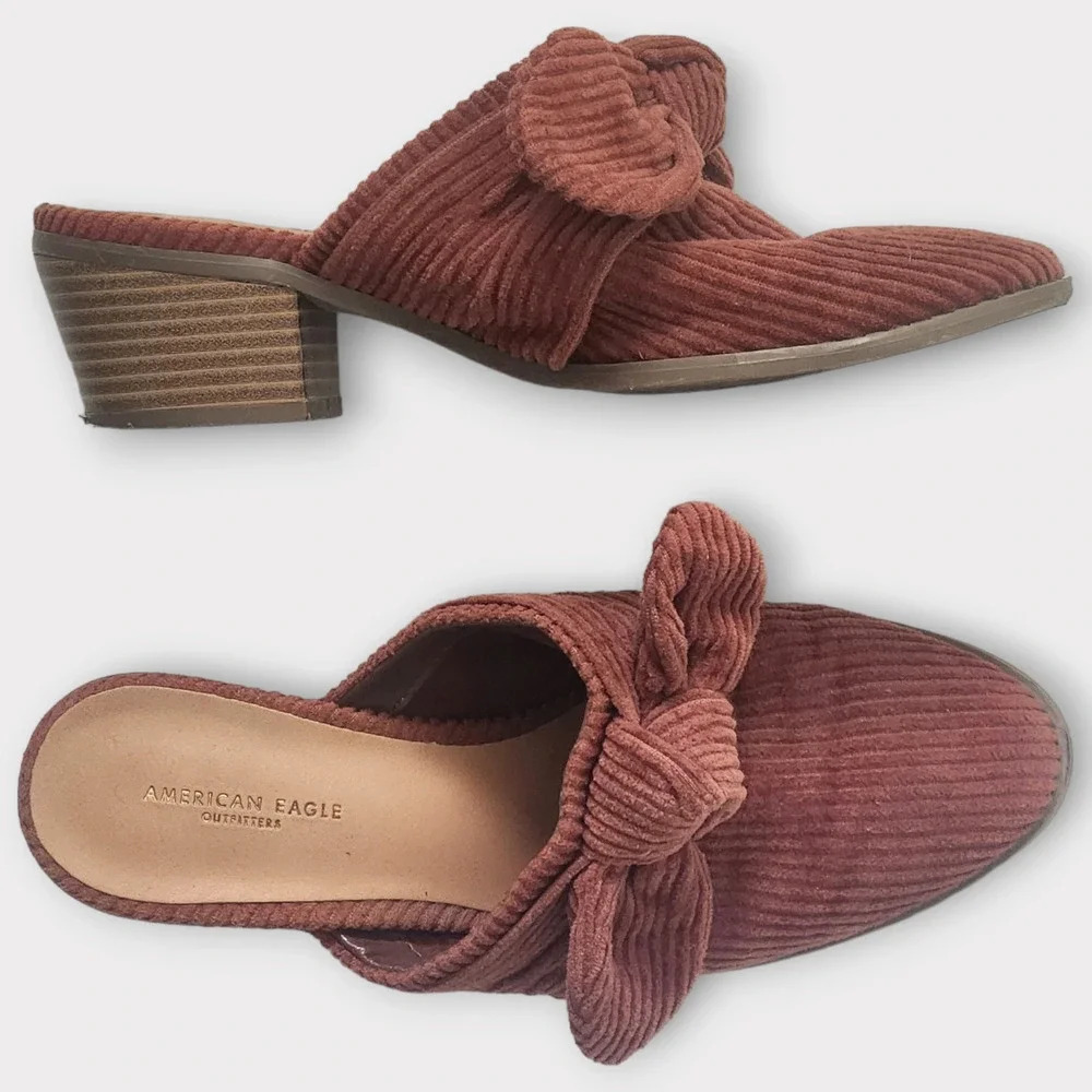 American Eagle Corduroy Slide Mules  Size 6